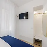 Mama *