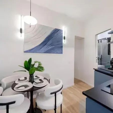 Mama Apartament Neapol